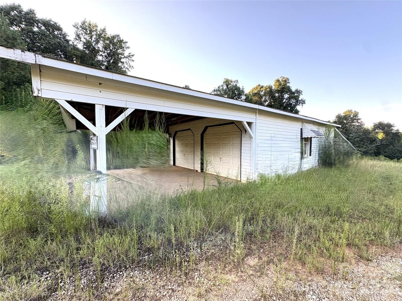 3336 University Dr, Lancaster, SC 29720