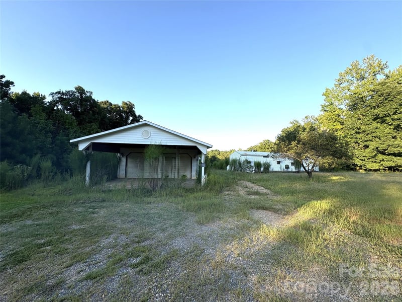 3336 University Dr, Lancaster, SC 29720