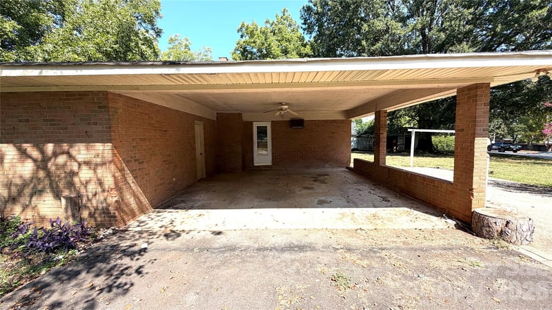 1515 Pleasant Plains Rd, Matthews, NC 28105