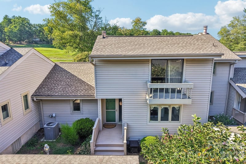 18 Foxmoor Ct, Etowah, NC 28729