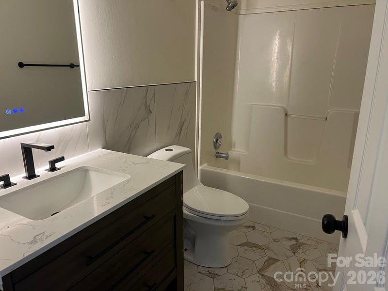 322 Woodcrest Dr, York, SC 29745