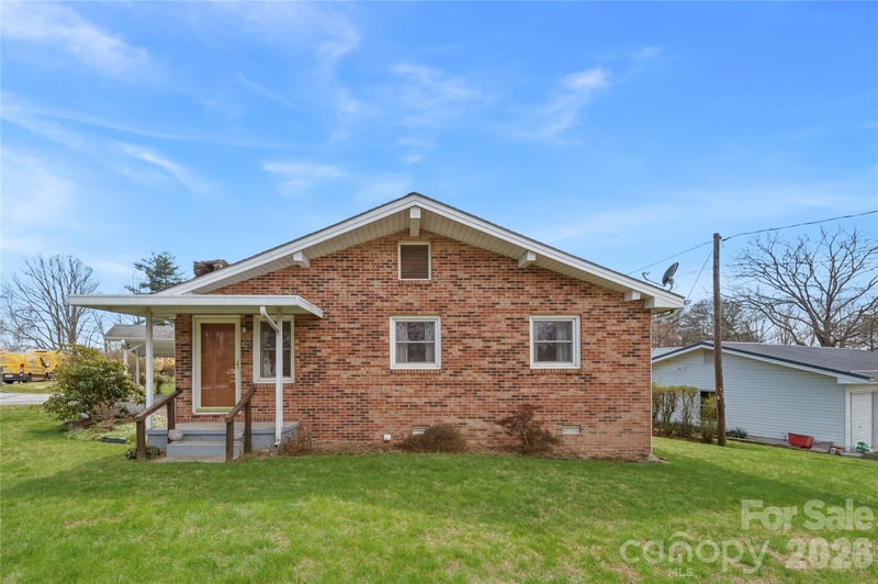 429 Jack St, Hendersonville, NC 28792