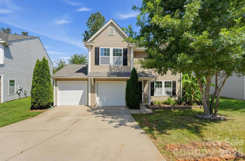 9830 Eagle Feathers Dr, Charlotte, NC 28214