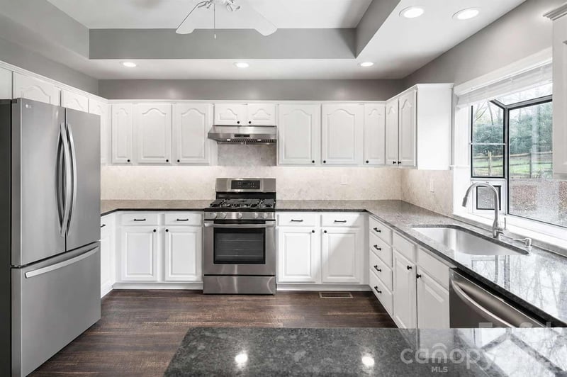 12512 Cliffcreek Dr, Huntersville, NC 28078