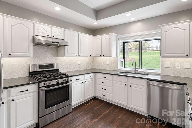 12512 Cliffcreek Dr, Huntersville, NC 28078
