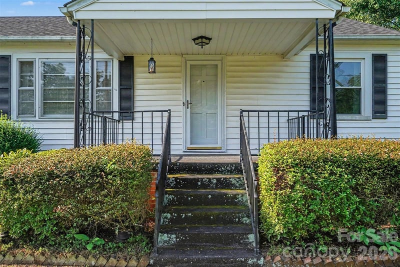 968 Hampton Grace Ave, Lancaster, SC 29720