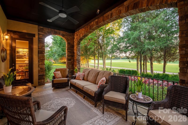 8718 Thornbury Pl, Waxhaw, NC 28173