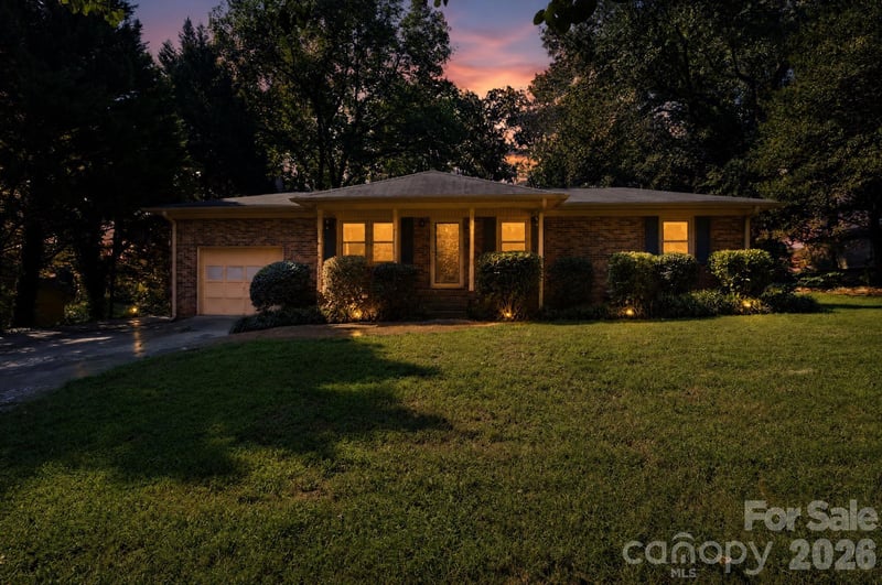 204 Redding Rd, Stanley, NC 28164