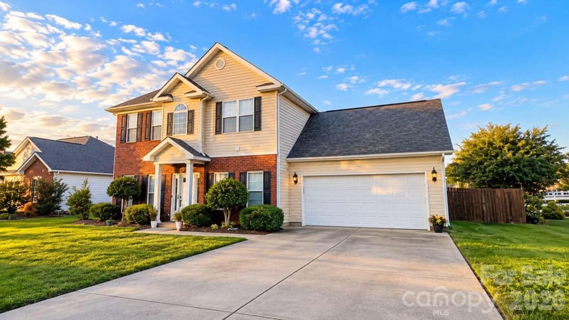 2002 Hemby Commons Pw, Indian Trail, NC 28079