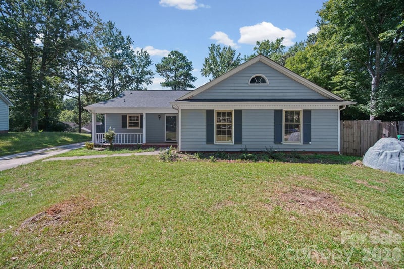4301 Claybury Ct, Charlotte, NC 28227