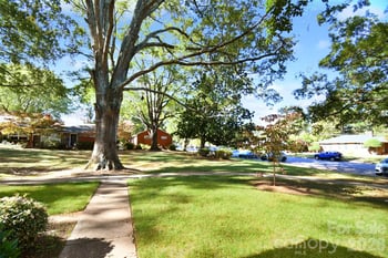 4547 Woodlark Ln, Charlotte, NC 28211