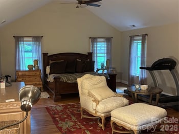 412 Brackenbury Ln, Charlotte, NC 28270
