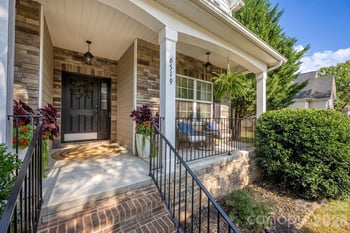 6519 Olmsford Dr, Huntersville, NC 28078