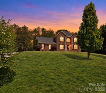 5171 Butner Dr, Hickory, NC 28602