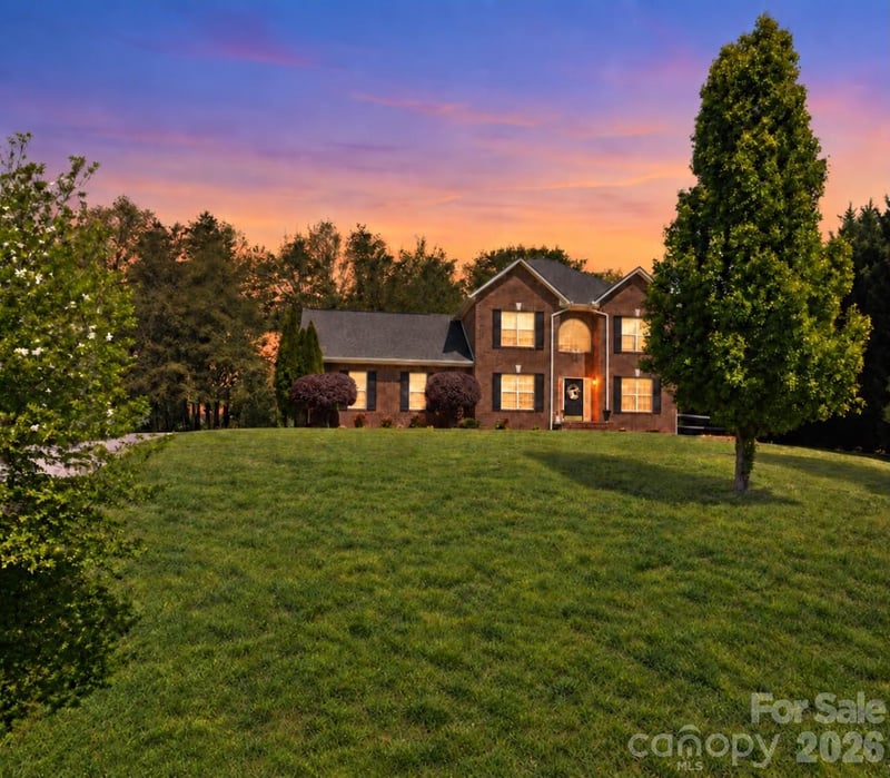 5171 Butner Dr, Hickory, NC 28602