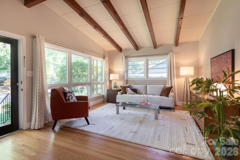 1526 Briarfield Dr, Charlotte, NC 28205