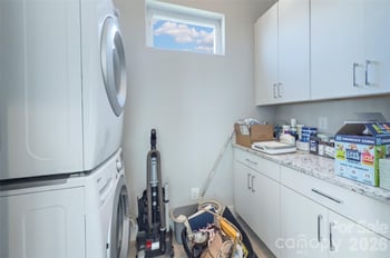 914 Westbrook Dr #A, Charlotte, NC 28202