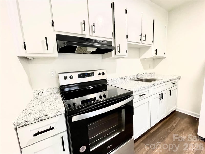 810 S Dalton St, Gastonia, NC 28052