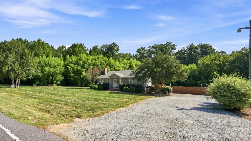 4617 Old Plank Rd, Iron Station, NC 28080