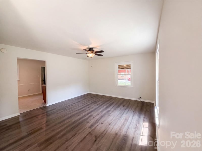 728 Milan Rd E, Charlotte, NC 28216