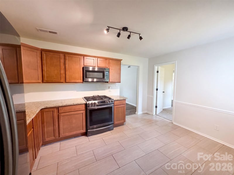 728 Milan Rd E, Charlotte, NC 28216