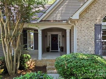 14724 Beatties Ford Rd, Huntersville, NC 28078
