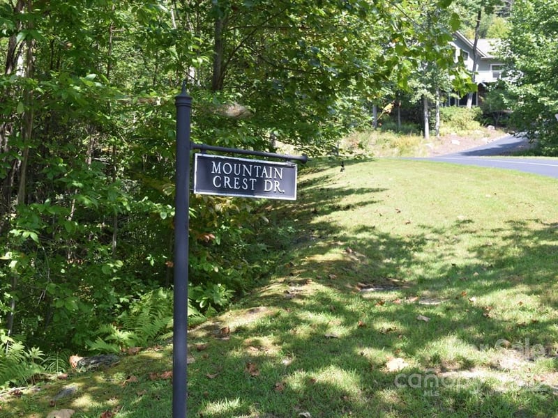 90 Mountain Crest Dr #30, Hendersonville, NC 28739