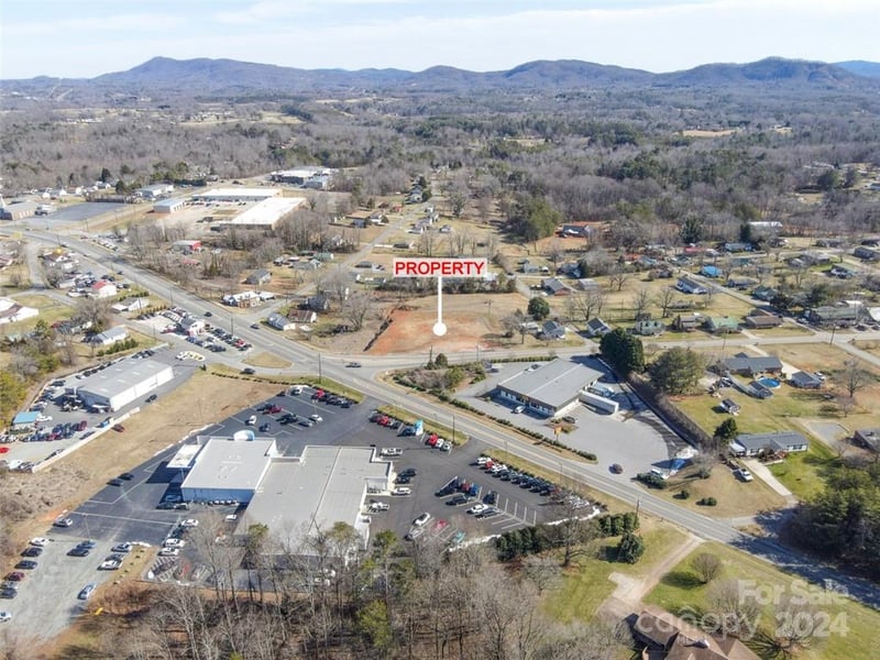 307 Salem Rd, Morganton, NC 28655
