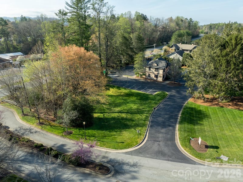 42 Park Pl #14, Brevard, NC 28712