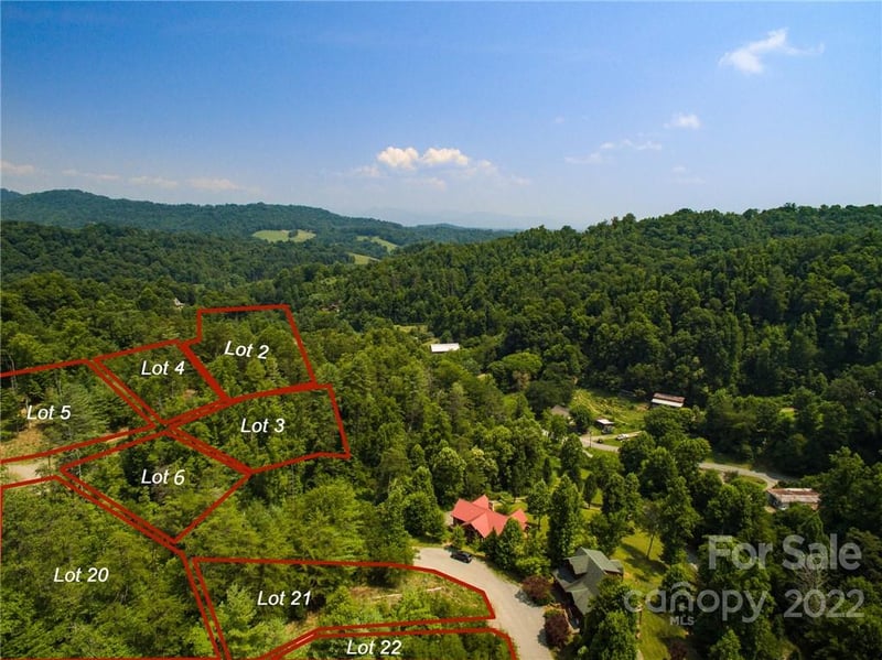 319 The Vines Blvd #21, Marshall, NC 28753
