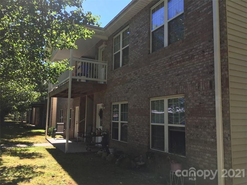 119 Boone Ridge Dr, Burnsville, NC 28714
