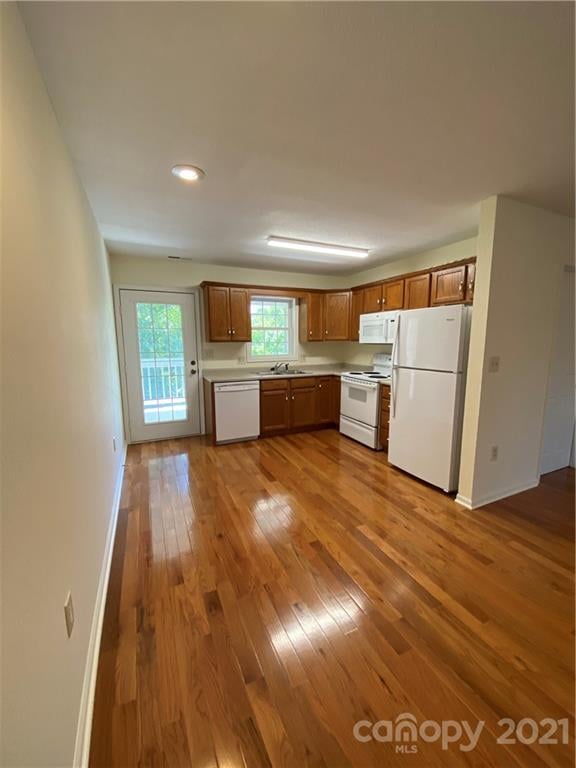 119 Boone Ridge Dr, Burnsville, NC 28714