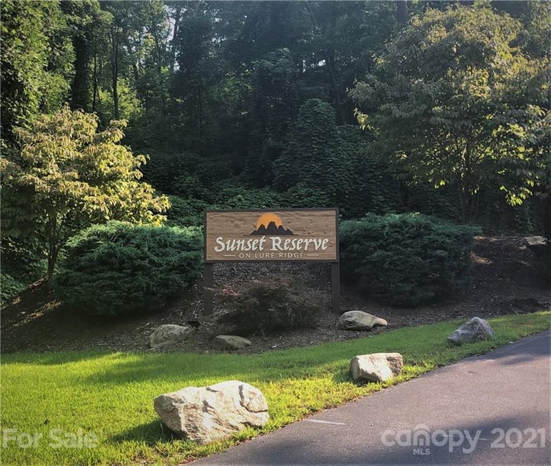 Lure Ridge Dr #26, Lake Lure, NC 28746