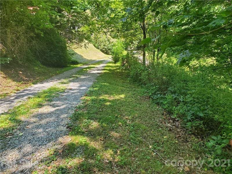 32 Fox Rn #A 32, Waynesville, NC 28785