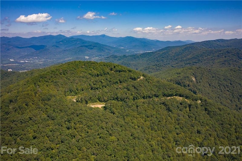 516 Southcliff Pw #711, Fairview, NC 28730