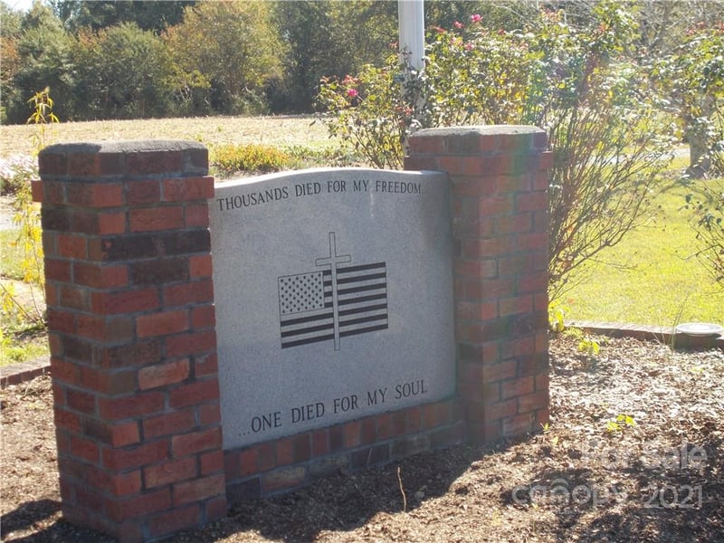 109 Brief Rd, Fairview, NC 28079