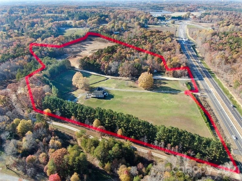 3329 Nc 16 Hw, Maiden, NC 28650