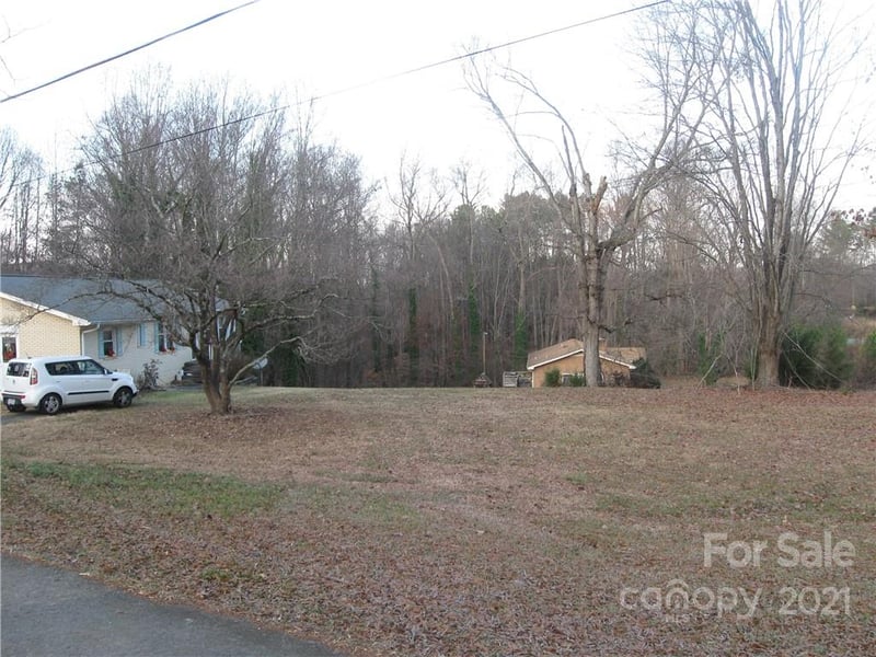3142 Charlotte Hw, Mooresville, NC 28117