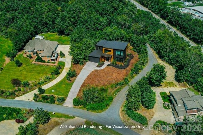 8 English Hills Dr, Asheville, NC 28804