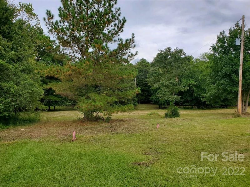 3305 Drake Rd, Midland, NC 28107