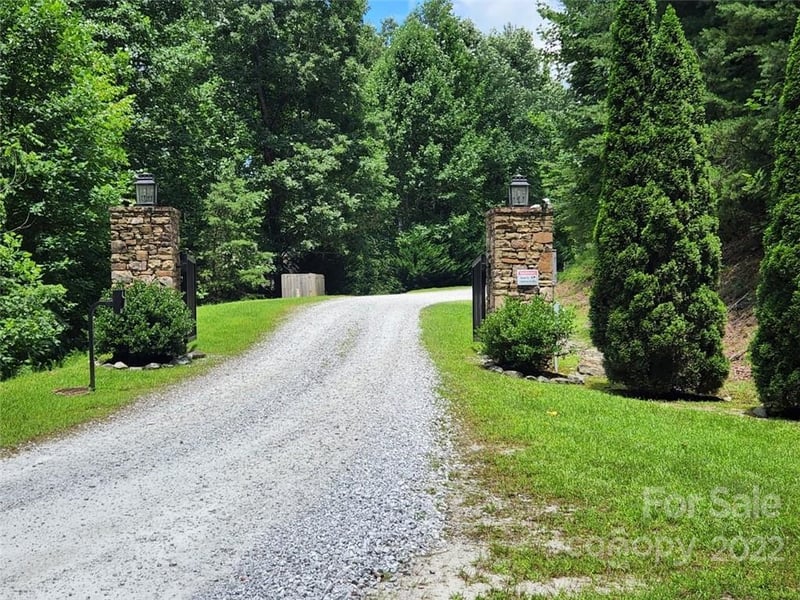 00 Summit Landing Dr #3, Zirconia, NC 28790