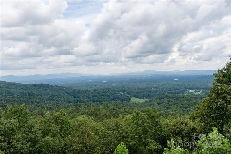 103 Berry Creek Dr #22, Flat Rock, NC 28731