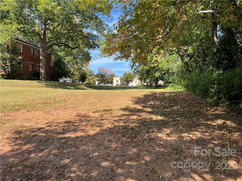 304 Front St, Statesville, NC 28677