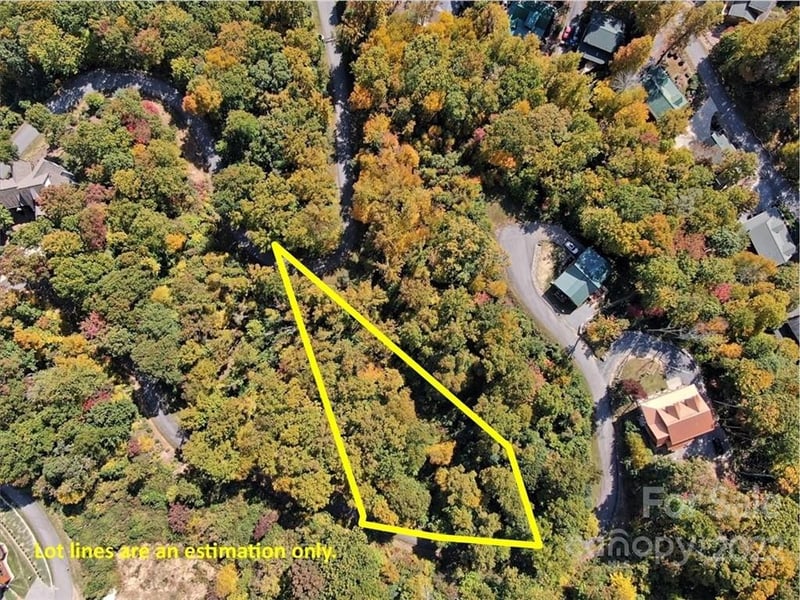 30 Cadillac Pointe #30, Waynesville, NC 28785