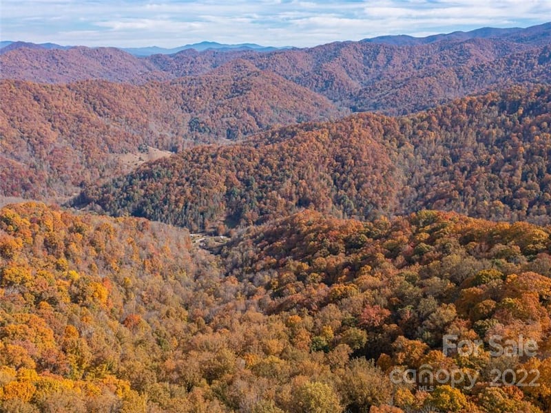 000 Drake Cove Rd, Mars Hill, NC 28754
