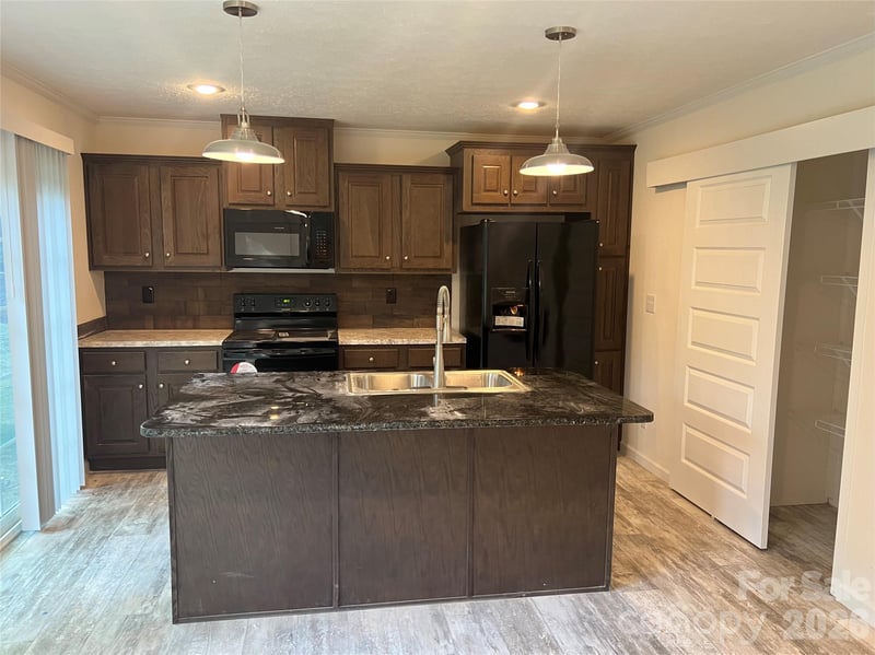 5756 Dalmatian St, Iron Station, NC 28080