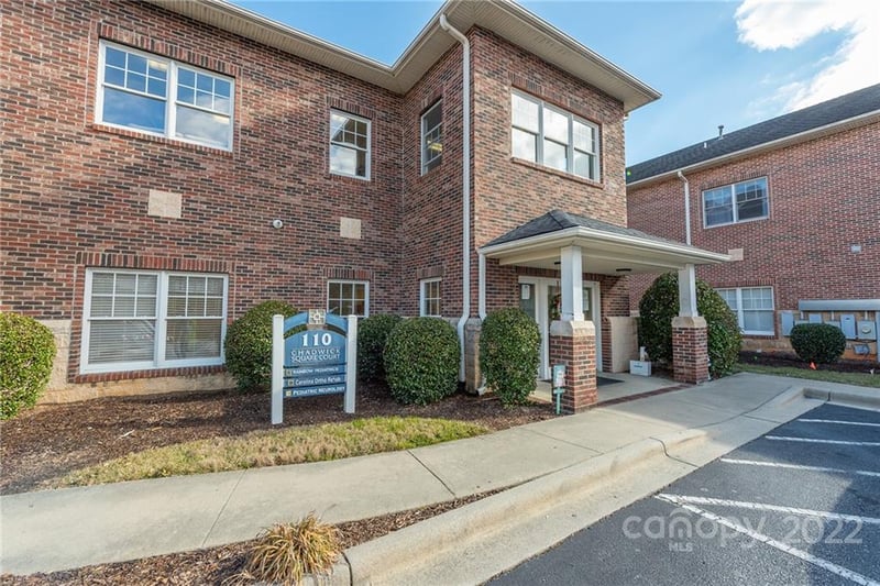 110 A Chadwick Square Ct, Hendersonville, NC 28739