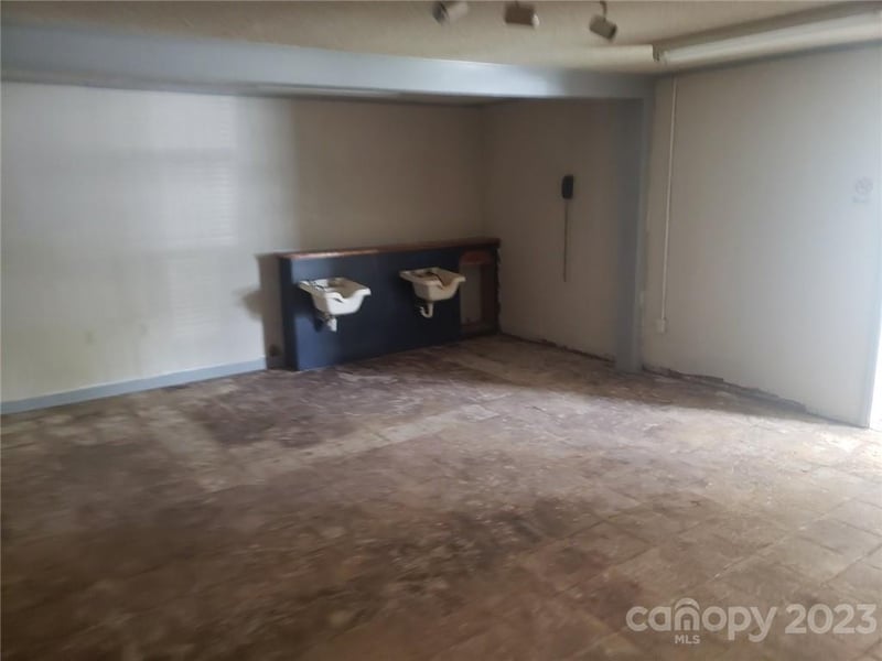 2836 Lynwood Dr, Lancaster, SC 29720