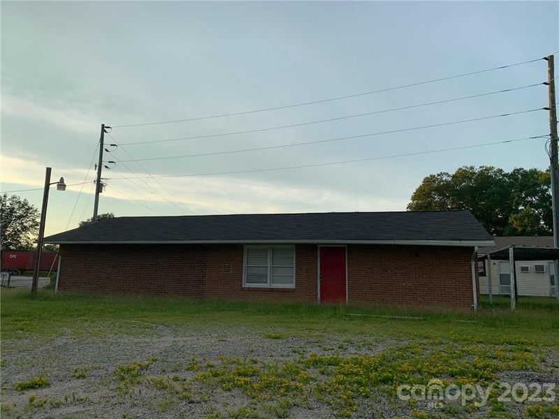 2836 Lynwood Dr, Lancaster, SC 29720
