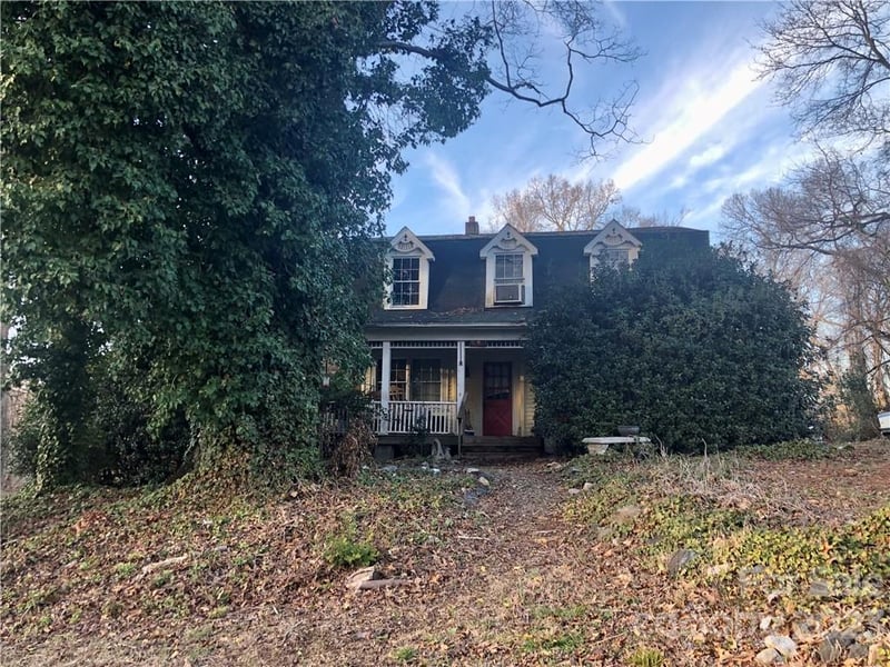 605 Dallas Stanley Hw, Dallas, NC 28034